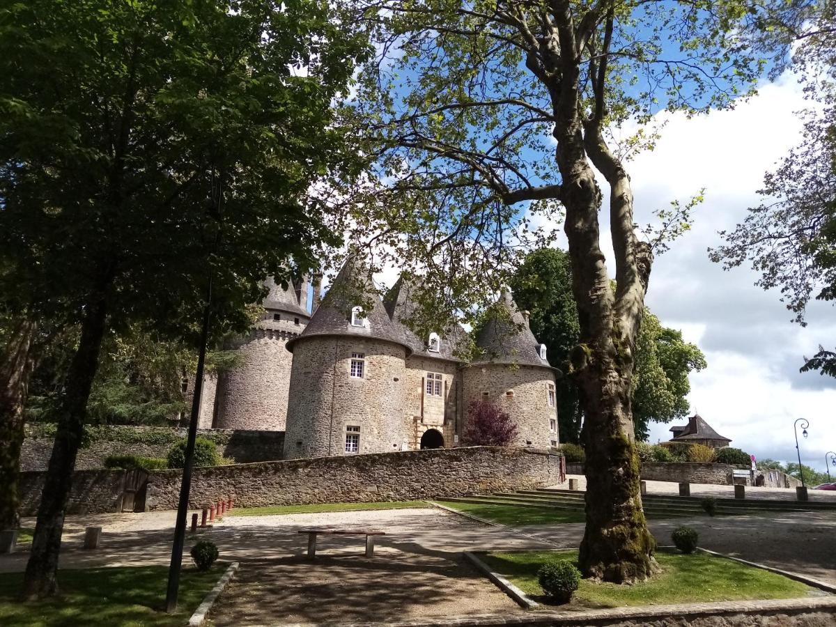 Le Grand Guillaume Maisonnette Independante Saint-Sornin-Lavolps Экстерьер фото